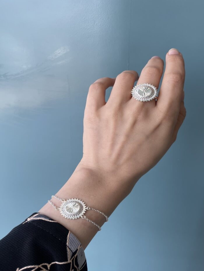 Zainab bracelet with ring - Image 1