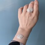 اسوار مع خاتم منى