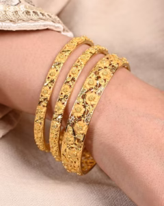 اساور في سلطنة عمان